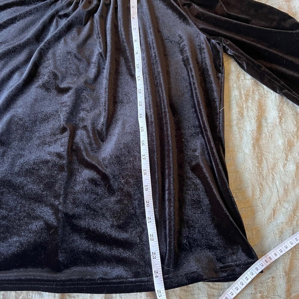 Whimsigoth Black Velvet 3/4 Sleeve Top - Picture 6 of 9
